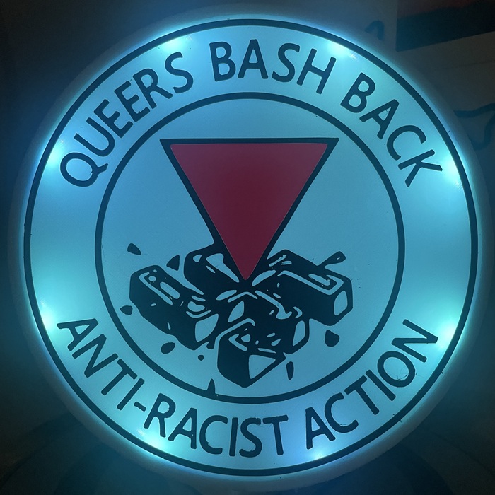 DIY-LED-Lampe • Queers bash back